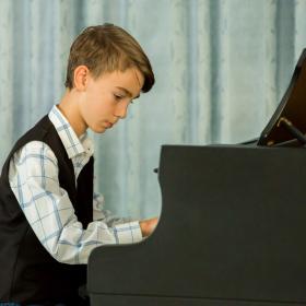 2019. 11. 19. Leopold Mozart 300. születésnapja Háziverseny